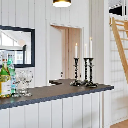 24 Person In * Grenaa