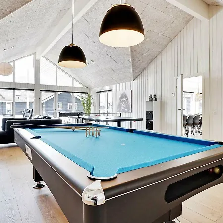 24 Person In * Grenå