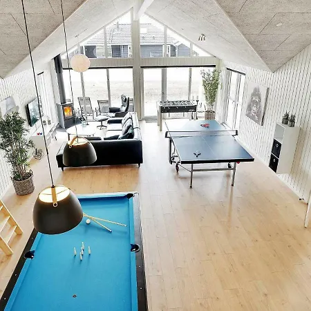 Semesterbostad 24 Person In *